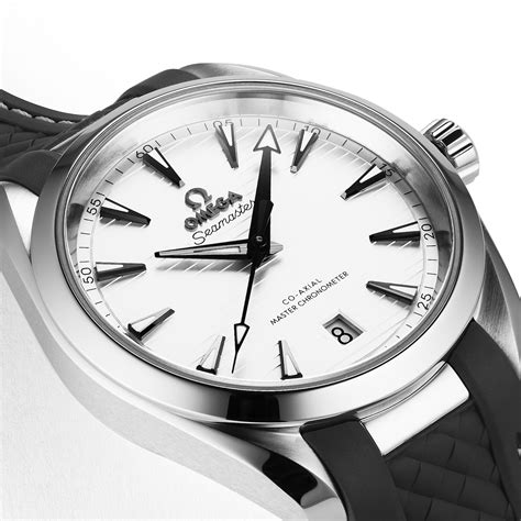 omega aqua terra 38mm lug width